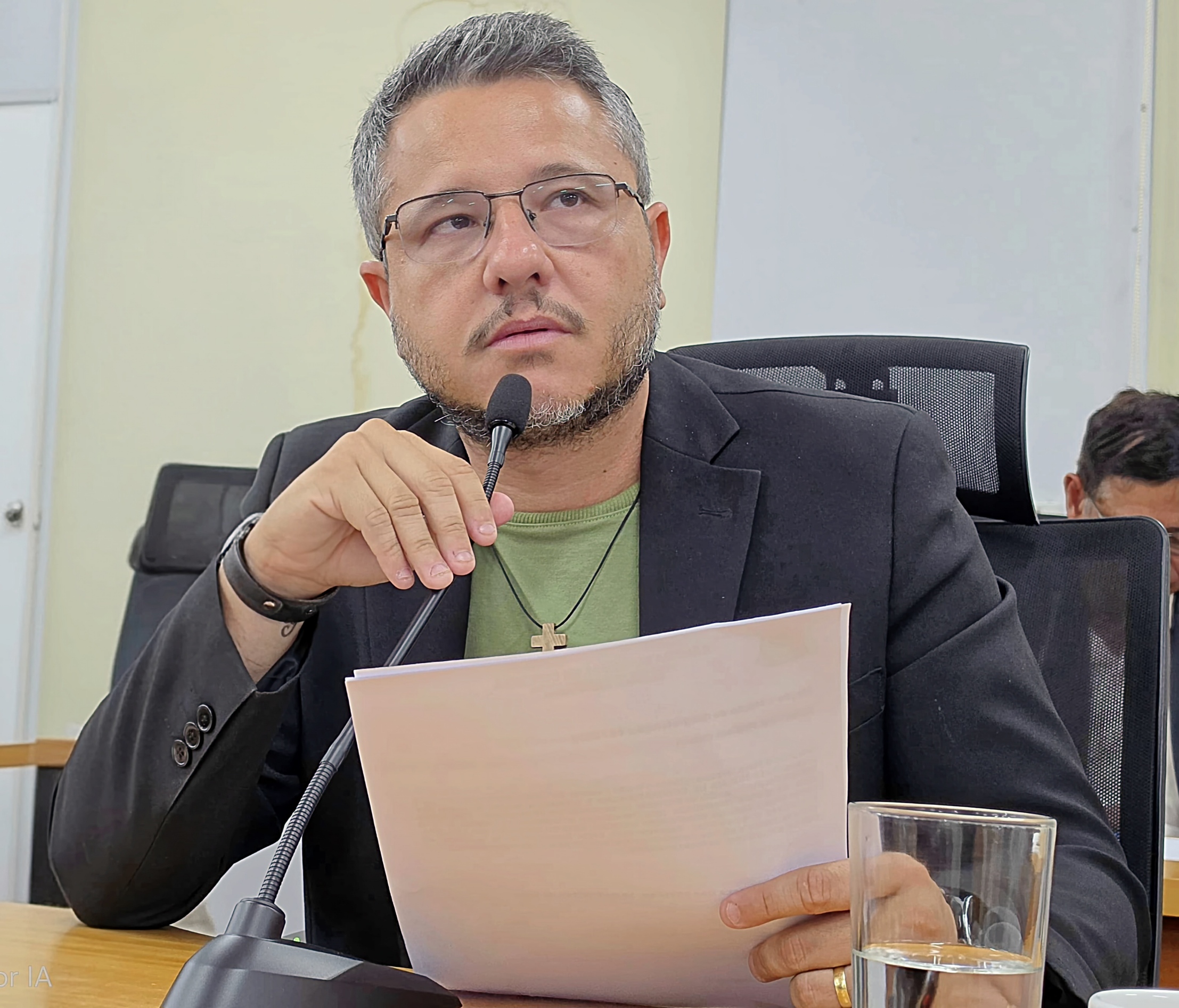 Cazarin pede apoio da Fecomércio para implantação do ensino bilíngue em Corumbá